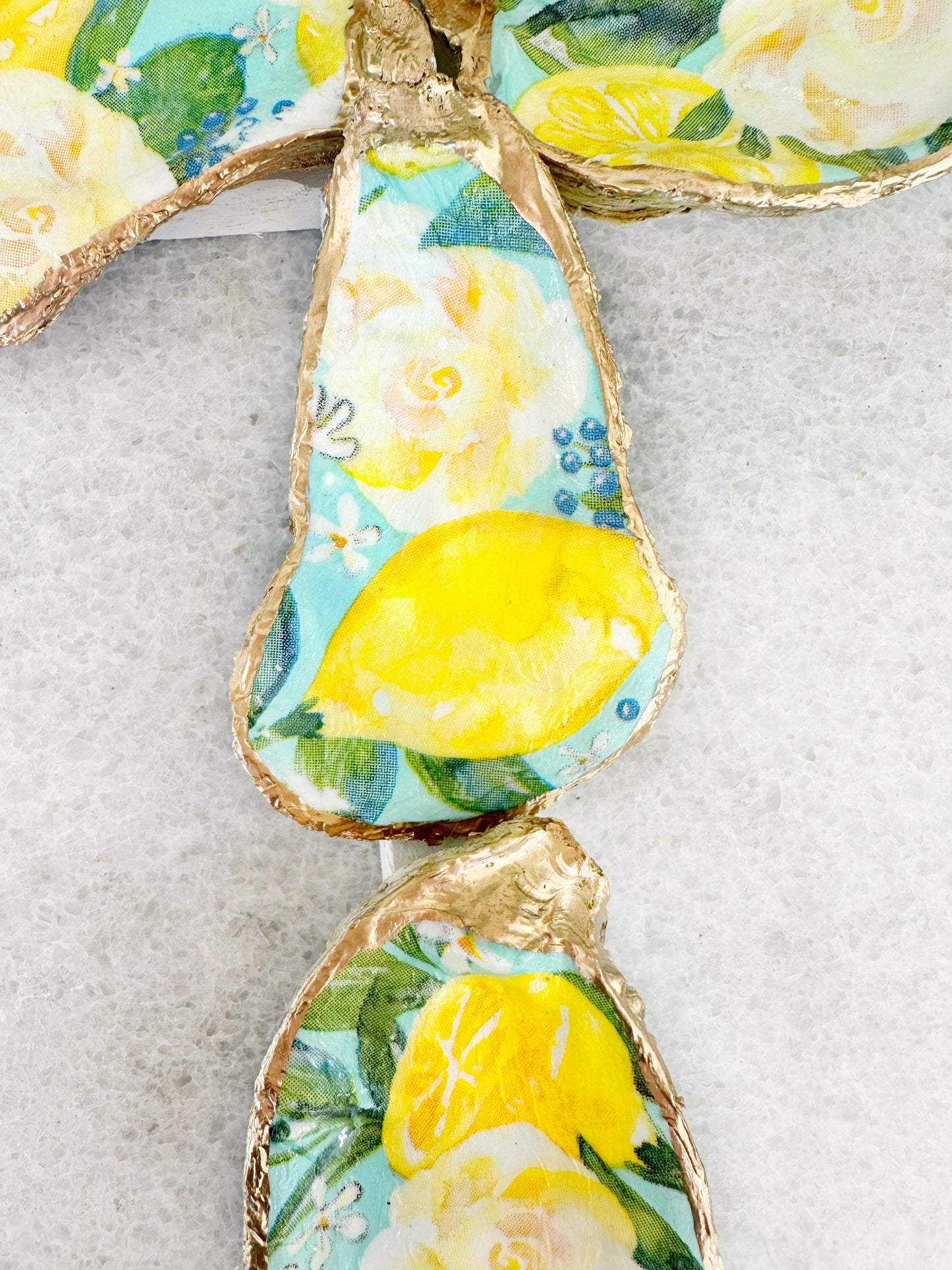 Oyster Cross - Lemons