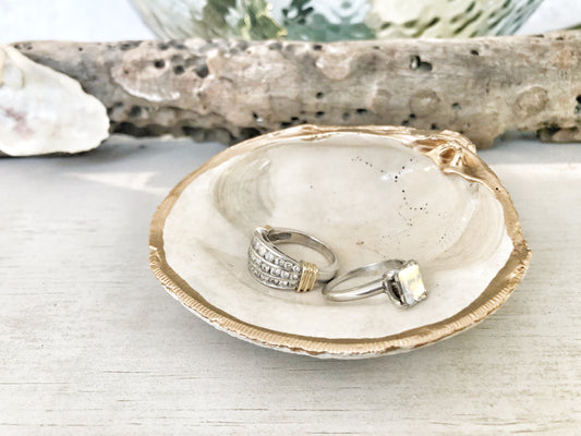 Clam Shell Ring Dish